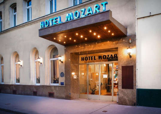 HOTEL MOZART 17