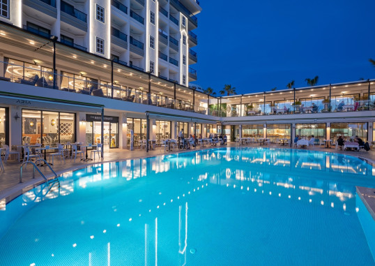 ARIA RESORT & SPA 15
