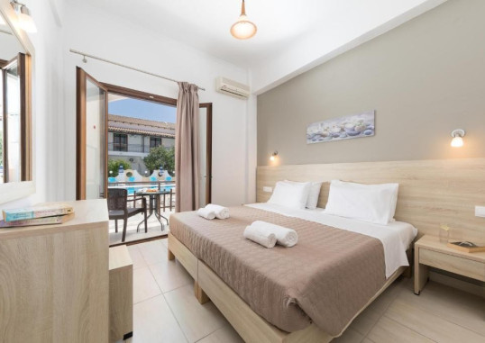 LEFKIMI HOTEL 6