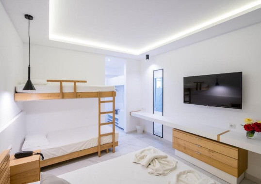 LARDOS BAY HOTEL 7