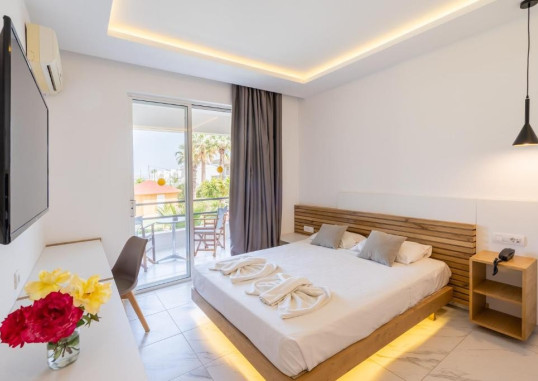 LARDOS BAY HOTEL 10
