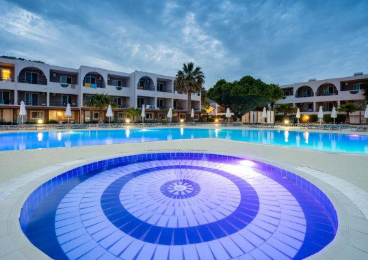 LARDOS BAY HOTEL 2