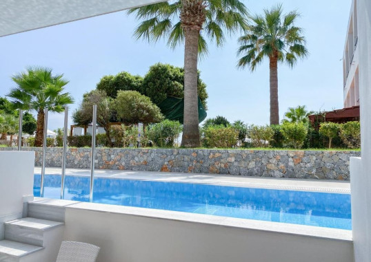 LARDOS BAY HOTEL 14