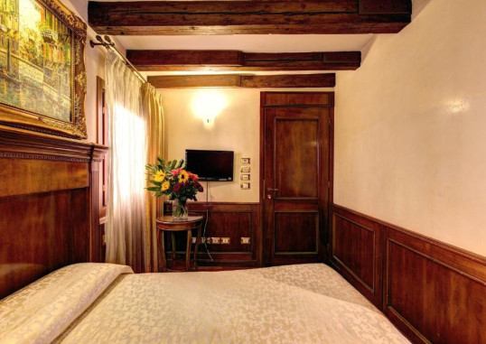 PALAZZO LA SCALA 9