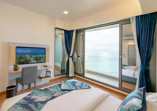 ARENA BEACH & FUSHI SEAVIEW 6