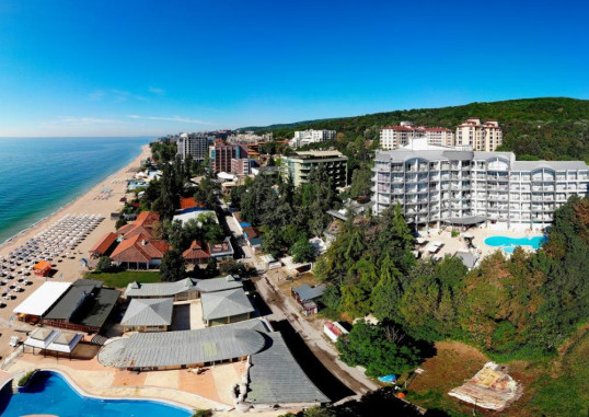 LUNA HOTEL DA OURA 10