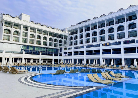 SUNTHALIA HOTELS & RESORTS 1