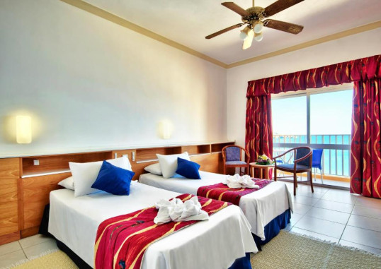 PARADISE BAY RESORT HOTEL 16