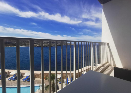 PARADISE BAY RESORT HOTEL 20