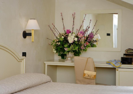 HOTEL CARLTON CAPRI 4