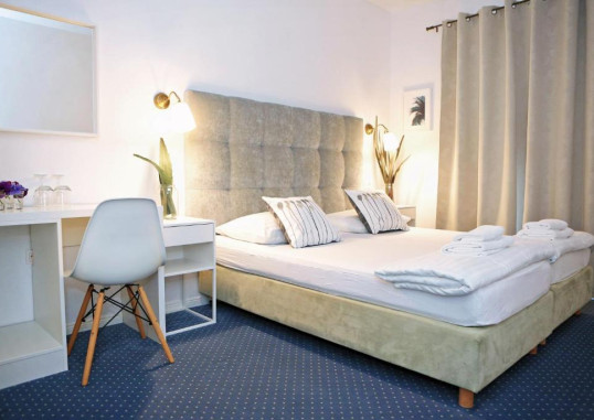 HOTEL DELFIN 11
