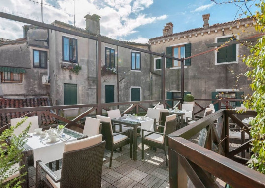 HOTEL CA' DEI CONTI 4