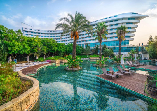 CONCORDE DE LUXE RESORT 1