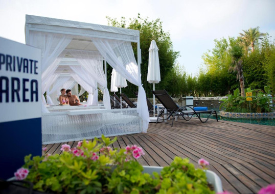CONCORDE DE LUXE RESORT 24