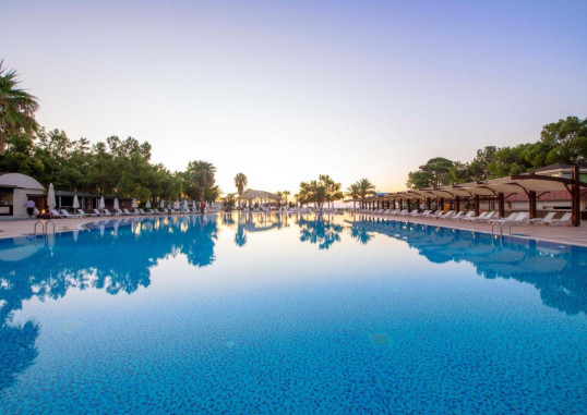 AMARA LUXURY RESORT & VILLAS 18