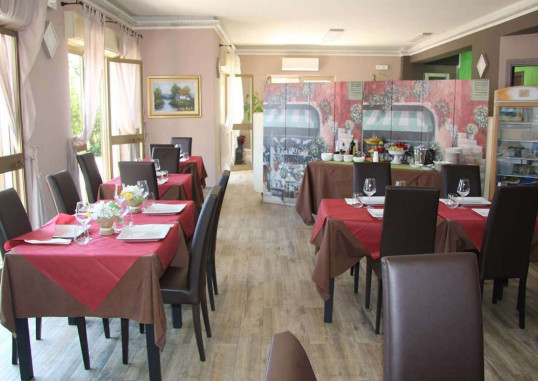 HOTEL CHRISMARE 4