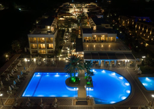 HYDRAMIS PALACE BEACH RESORT 8