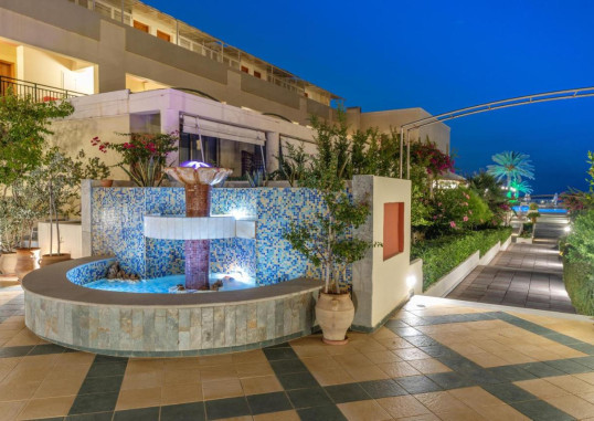 HYDRAMIS PALACE BEACH RESORT 17