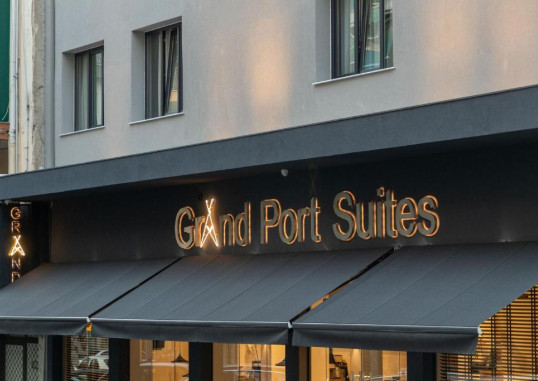 GRAND PORT SUITES THESSALONIKI 8