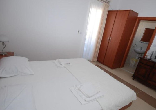 PANSION ANITA 4