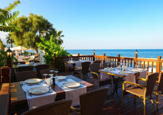 CRYSTAL AURA BEACH RESORT & SPA 18
