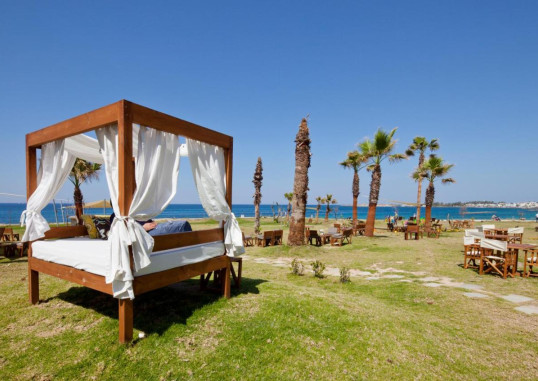 AMPHORA HOTEL & SUITES 14