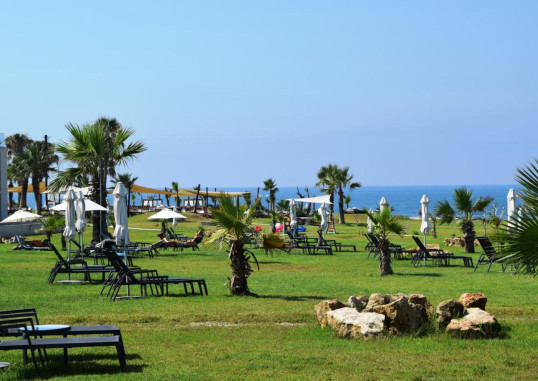 AMPHORA HOTEL & SUITES 16