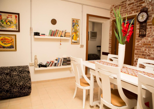 B&B ARTISTIC TIRANA 2