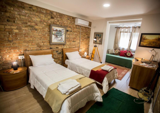 B&B ARTISTIC TIRANA 7