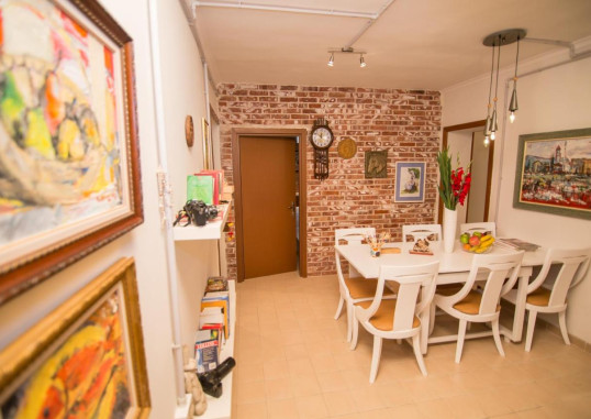 B&B ARTISTIC TIRANA 16