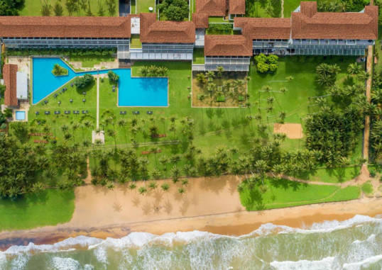 THE BLUE WATER RESORT & SPA 1