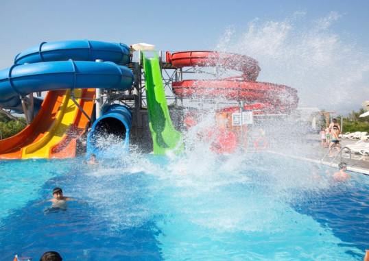 WATER SIDE RESORT & SPA 3