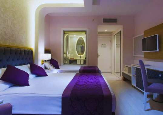 WATER SIDE RESORT & SPA 7