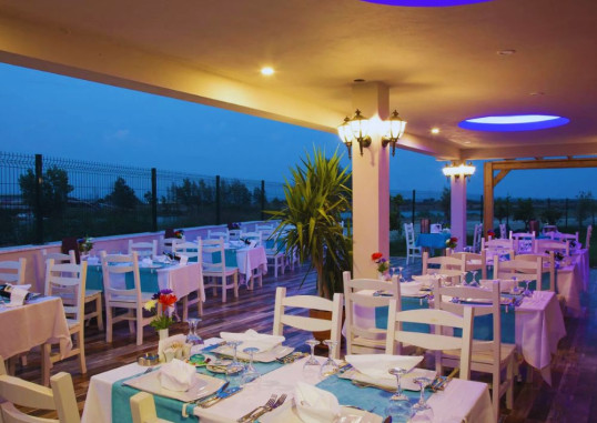 WATER SIDE RESORT & SPA 15