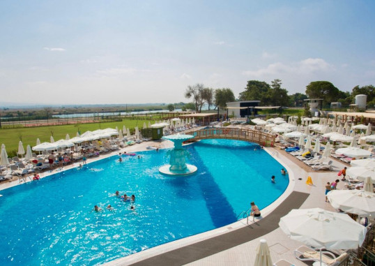 WATER SIDE RESORT & SPA 31