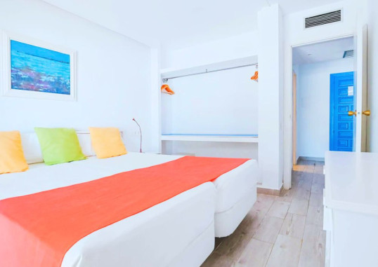 GUYA WAVE HOTEL 11