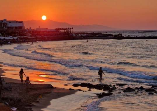 SUNSET BEACH KOKKINI HANI 21