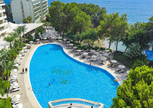 UTOPIA BEACH CLUB 30