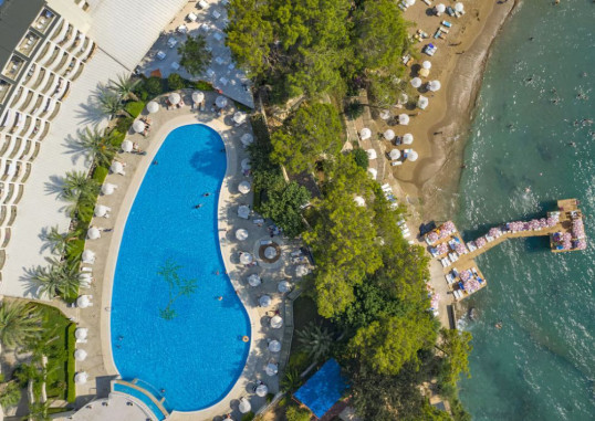 UTOPIA BEACH CLUB 32