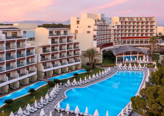 AKRA SORGUN TUI BLUE SENSATORI 4