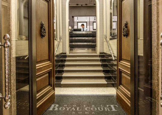 ROYAL COURT 2