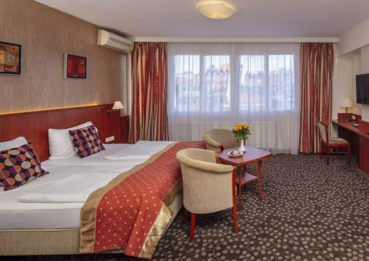 HOTEL CHARLES 17