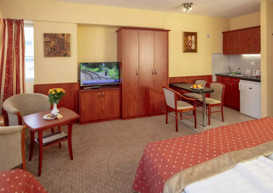 HOTEL CHARLES 22