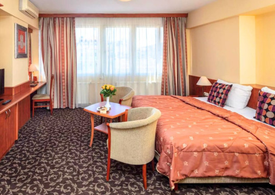 HOTEL CHARLES 25