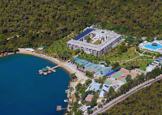 GREEN BAY RESORT & SPA 3