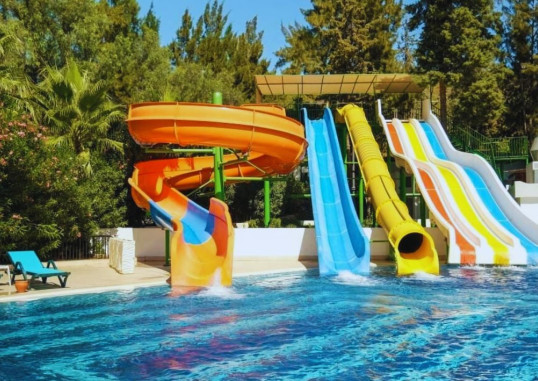 GREEN BAY RESORT & SPA 7