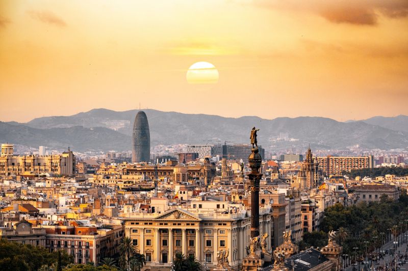 Barcelona kutsub lõõgastuma ja peatuma 2* hotellis VIA AUGUSTA!