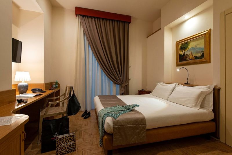 Võluv Napoli kutsub tõelisele itaaliapärasele puhkusele 3* hotellis GRAND HOTEL EUROPA! 1