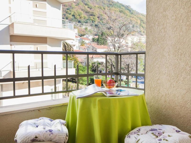 Kaasaaegne ja hubane puhkus Apartments Azur 4* hotellis Montenegros! 1