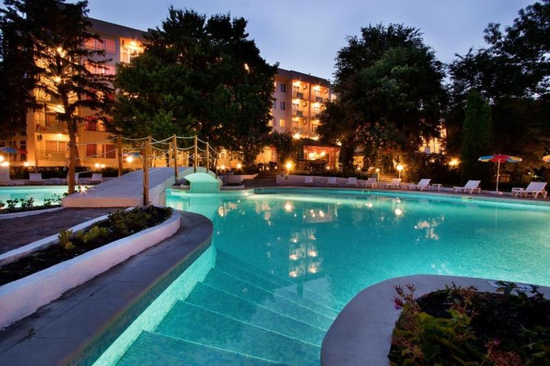 Avarate tubadega puhkus 3* LJULJAK hotellis Bulgaarias! 1
